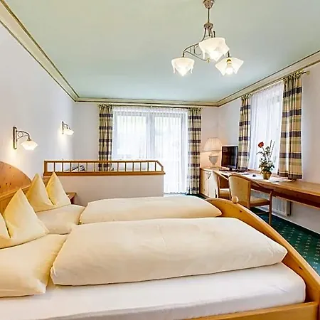 Ξενοδοχείο με διαμερίσματα & Alpenresidenz Viktoria 4*