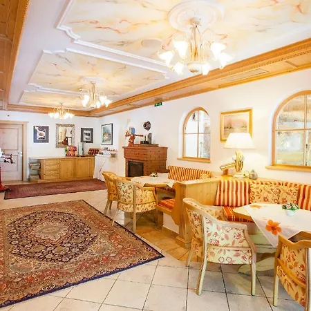 Hotel apartamentowy & Alpenresidenz Viktoria Neustift im Stubaital