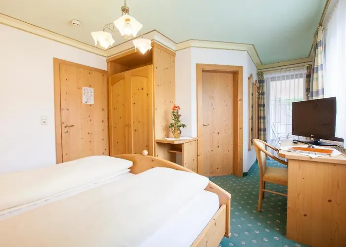 Aparthotel & Alpenresidenz Viktoria Neustift im Stubaital