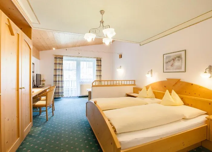 & Alpenresidenz Viktoria Aparthotel 4*