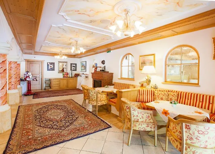 Aparthotel & Alpenresidenz Viktoria Neustift im Stubaital