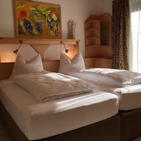 & Alpenresidenz Viktoria Neustift im Stubaital