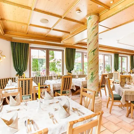 Ξενοδοχείο με διαμερίσματα & Alpenresidenz Viktoria Neustift im Stubaital