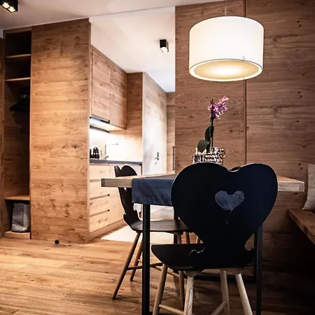 & Alpenresidenz Viktoria Апарт-готель
