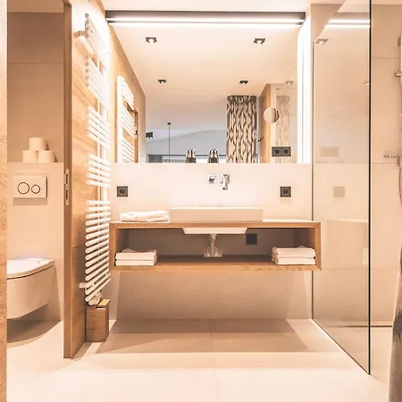 & Alpenresidenz Viktoria 4* Нойштіфт-ім-Штубайталь