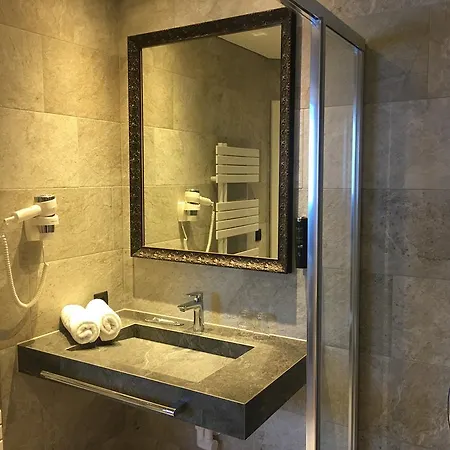 & Alpenresidenz Viktoria Aparthotel 4*