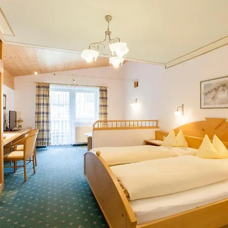 & Alpenresidenz Viktoria Апарт-готель 4*