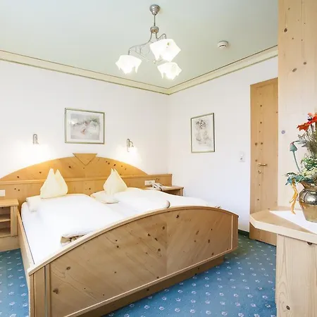 Aparthotel & Alpenresidenz Viktoria